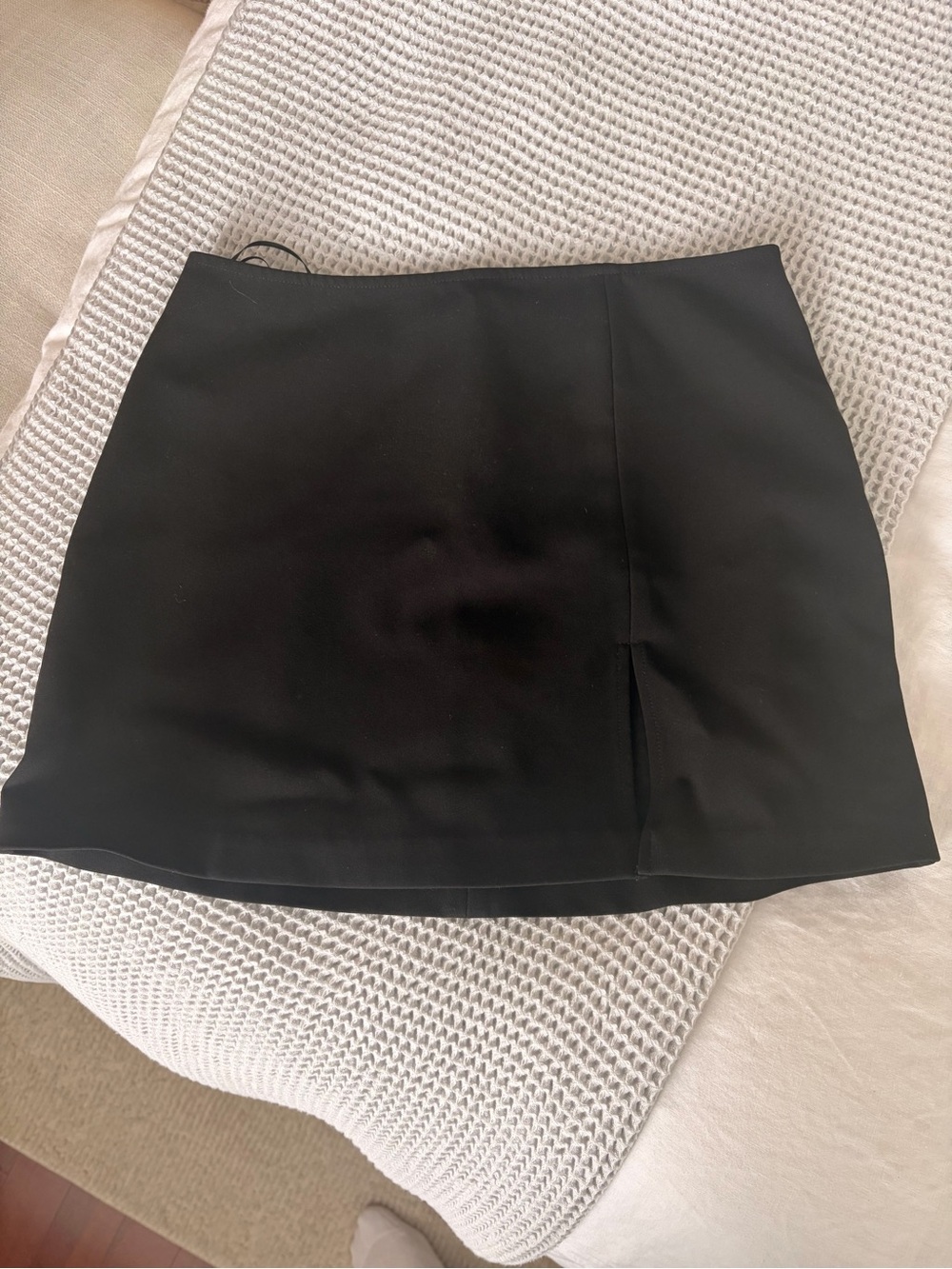 Reformation Black Mini Skirt – Size 6